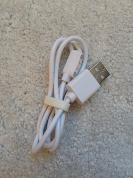 Kabel biały ładujący do smartchwatcha na USB