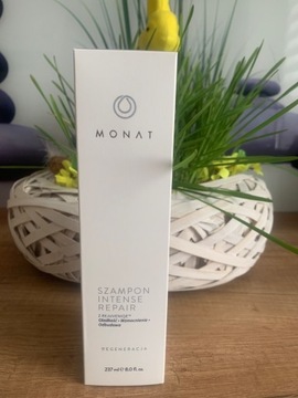 Szampon INTENSE Repair MONAT 