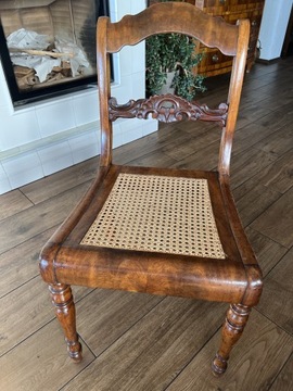 Krzesło eklektyczne z siatką