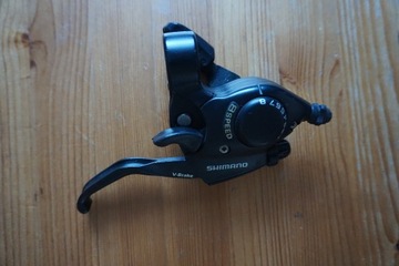 Klamkomanetka prawa x8 Shimano ST-EF33