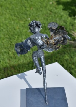 elf na wietrze rzeźba figurka postać