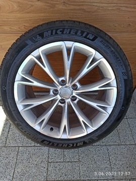 Opony Michelin Pilot Sport 4 SUV 255/45R19 