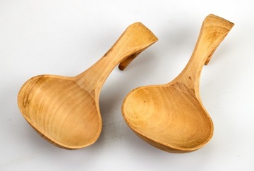 drewniane łyżki kuchenne ludowe ozdobna chochelka