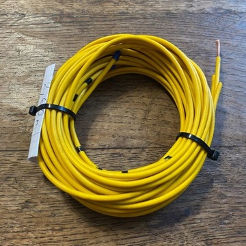 Przewód LgY 1,5mm 0,70zł/mb żółty 450/750V 2,6m 