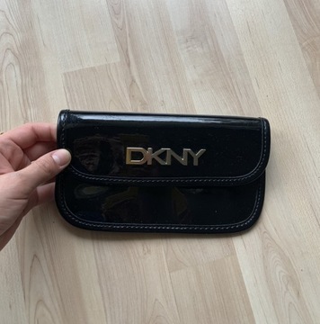 Torebka kopertówka firmy DKNY Donna Karan New York