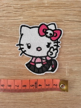 Naprasowanka Hello Kitty na ubranie dziurę 