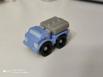 Kinder-niespodzianka Mini Truck Adventure Toy 