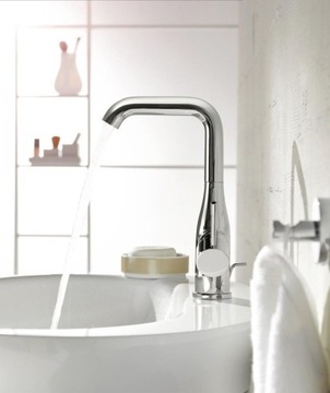 Grohe ESSENCE Bateria umywalkowa z korkiem chrom  