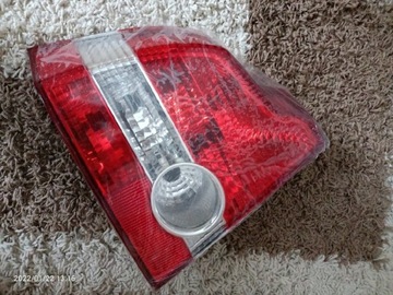 Nowa oryginalna lampa lewy tył Volvo S40 2004r - 