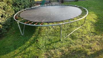 Trampolina ogrodowa