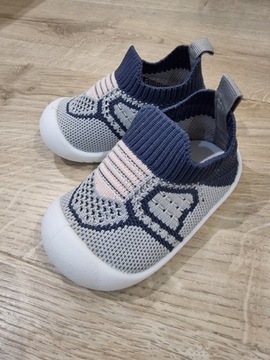 Buty buciki niemowlęce 12,5 11,6 cm oddychające 