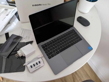 Laptop Xiaomi Book Pro 14 2022 jak Macbook
