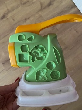 Play-doh maszynka do robienia makaronu 