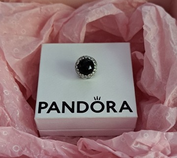 Pandora charms z Czarnym oczkiem