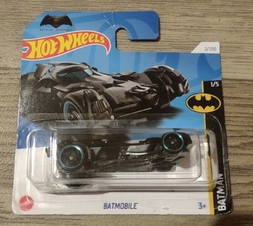 autko hotwheels nowy Batmobile czarny kolekcjoner