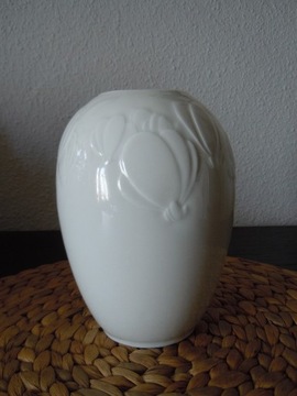 Ładny porcelanowy wazon CP Lettin