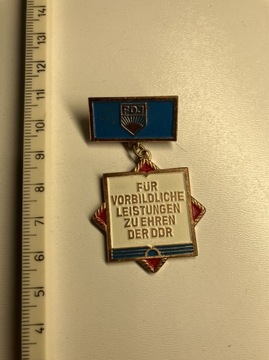 medal FDJ prl DDR stary NRD za wzorowe osiągnięcia