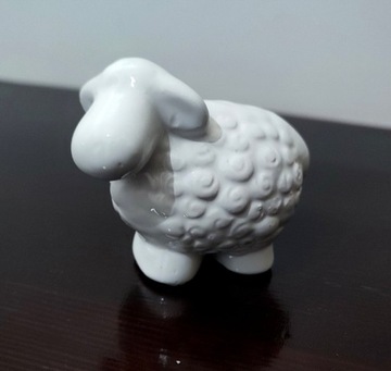 Figurka owieczka baranek ceramika biała dekoracja 