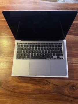 Apple MacBook Air 13" + akcesoria