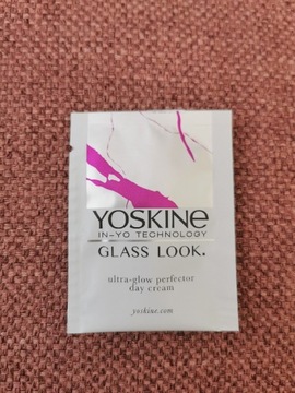 Yoskine Glass Look Ultra Glow krem próbka 2 ml