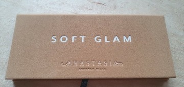 Soft Glam    Anastasia Beverly Hills