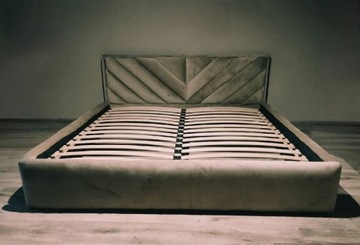 Łóżko tapicerowane Sandy 