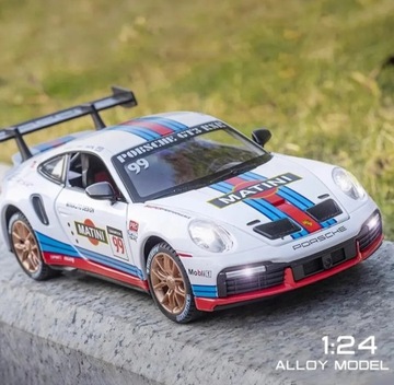 PIĘKNY METALOWY MODEL PORSCHE 911 GT3 1/24NOWY