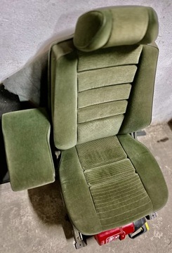 Fotele Mercedes 126 SEC zielony welur