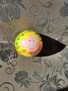 Mała piłka piłeczka ze świnką Peppą świnka Peppa