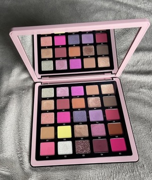 ANASTASIA BEVERLY HILLS NORVINA  VOL. 4 