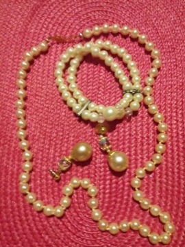 Komplet biżuterii perły sztuczne