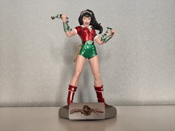 Holiday Wonder Woman DC bombshells 