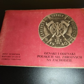 Książka Oznaki i odznaki Polskich Sił Zbrojnych 