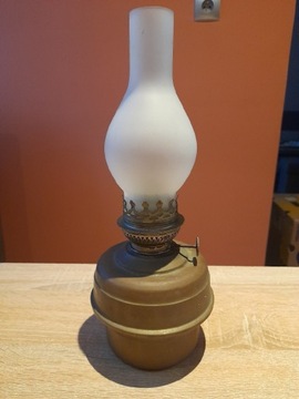 Stara Francuska lampa naftowa
