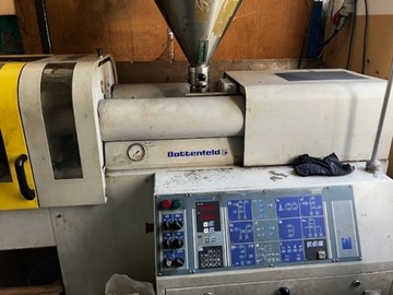 Wtryskarka BATTENFELD PLUS 350/75