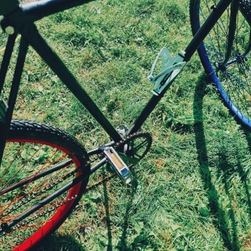 Rower Gazela i czerwony rower ×