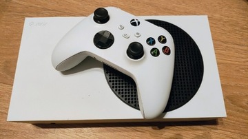 Xbox Series S 512GB + PAD KOMPLET