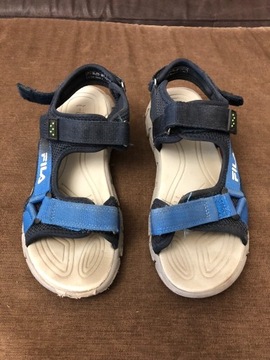 Granatowe sandały chłopięce FILA rozmiar 35