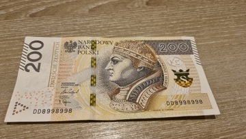 Banknot 200 zł Ciekawy numer seryjny Radar 200 PLN