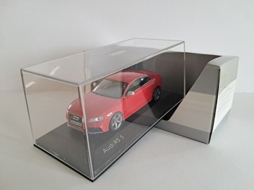 Audi RS5 (8T) 1/43 Schuco