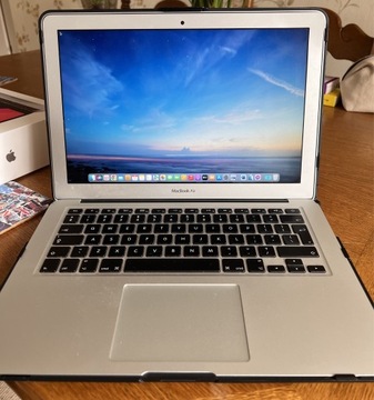 MacBook Air 13” (2015)