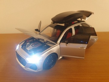 model Audi RS6 C8 1:24 otwierane drzwi LED dźwięk