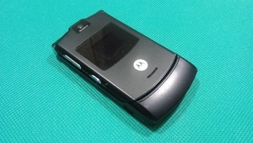 Motorola V3 stan bardzo dobry