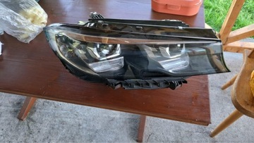 Lampa prawa Przód BMW seria3. 9481714-08–LL