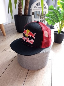 Czapka z daszkiem Snapback Red Bull. Czapka Red Bull 