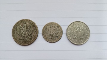 Trzy monety z II RP - 1 zł, 2 zł, 5 zł
