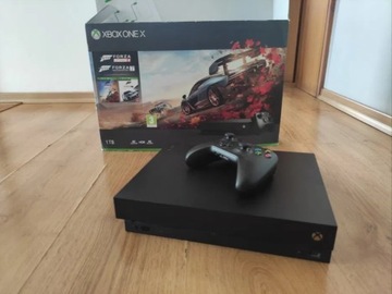 Konsola Xbox one X +pad i pudełko