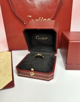 Obrączka Cartier Love z trzema diamentami