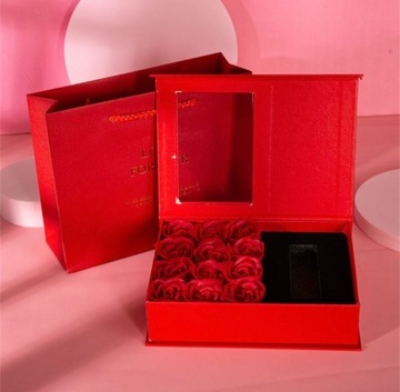 Pudełko prezentowe Wieczna Róża Walentynki Mydło