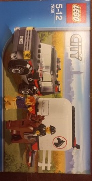 Nowe Lego city 7635 samochód, przyczepa i koń.